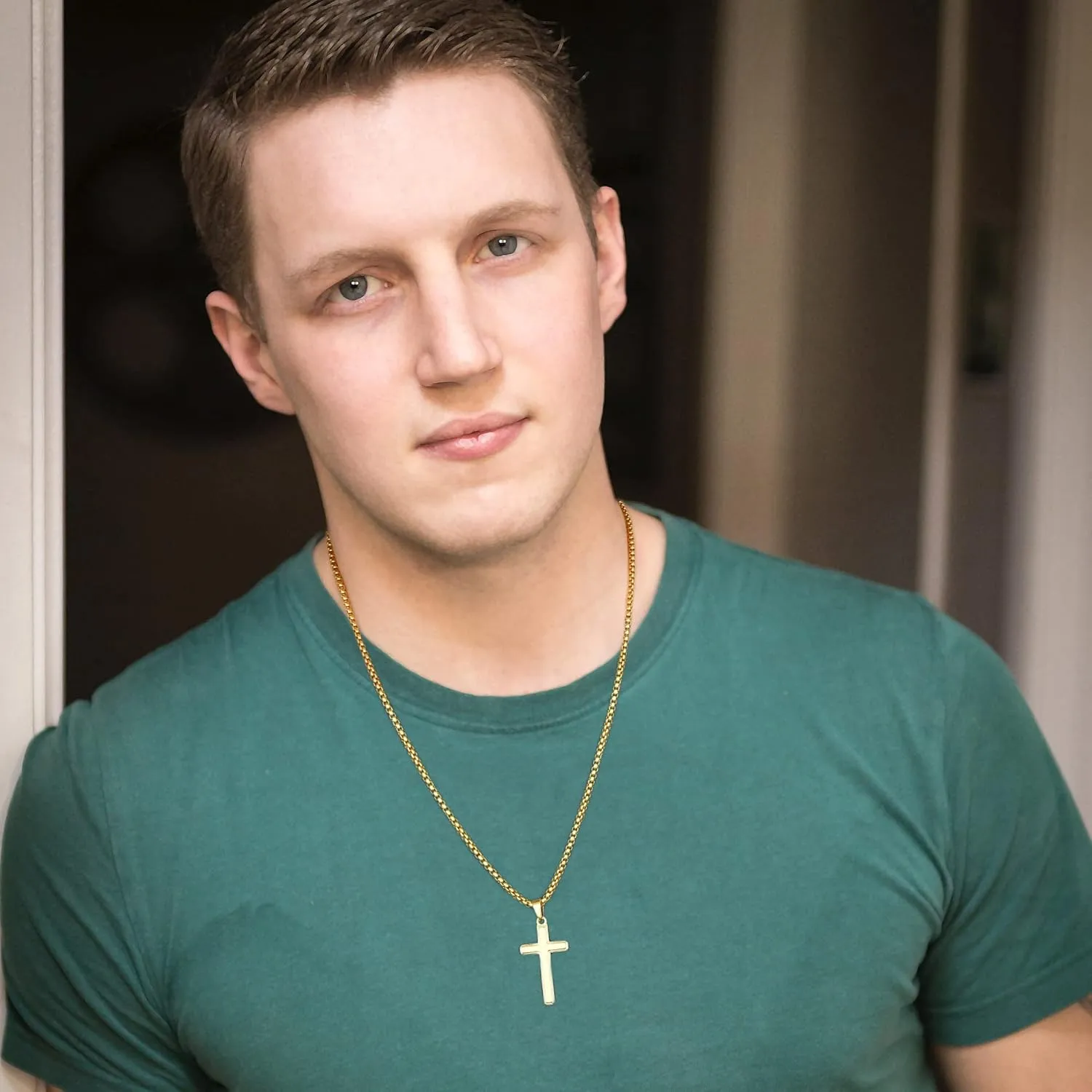 Gifts for Men - Cross Necklace Gifts for Men, Black/Gold/Silver Cross Necklace Stainless Steel Cross Necklace for Men Gifts Dad Son Birthday Gifts for Dad Son Husband Necklace for Men