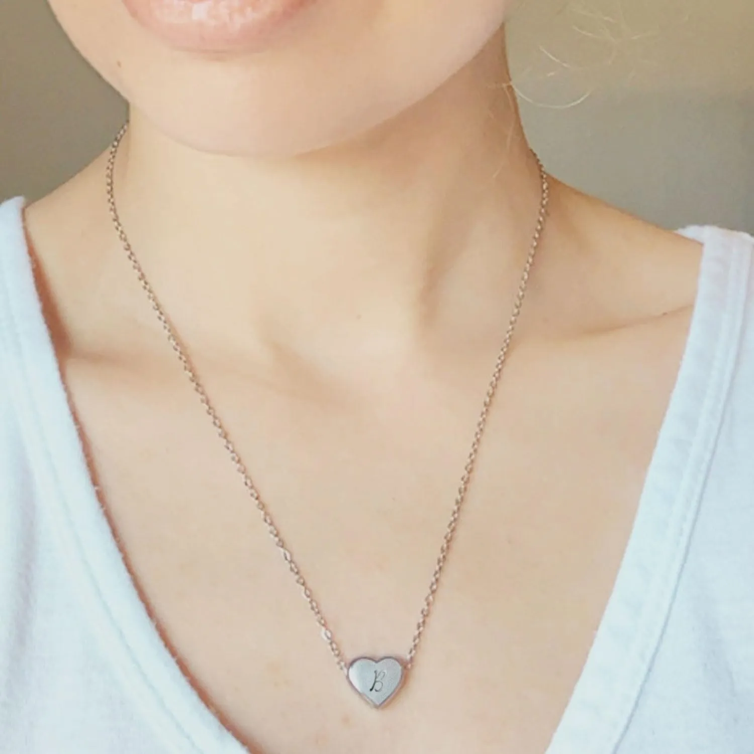 Initial Necklace for Women Letter Necklace for Girls Dainty Gold Silver Heart Pendant Necklace Little Girls Jewelry Gifts for Teens Mothers Day Gifts for Women