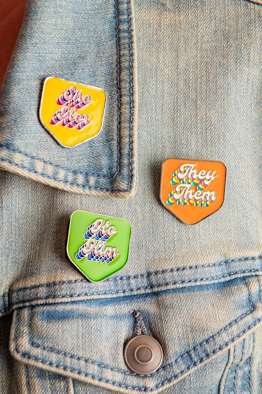 Karma Gifts, Enamel Pronoun Pin