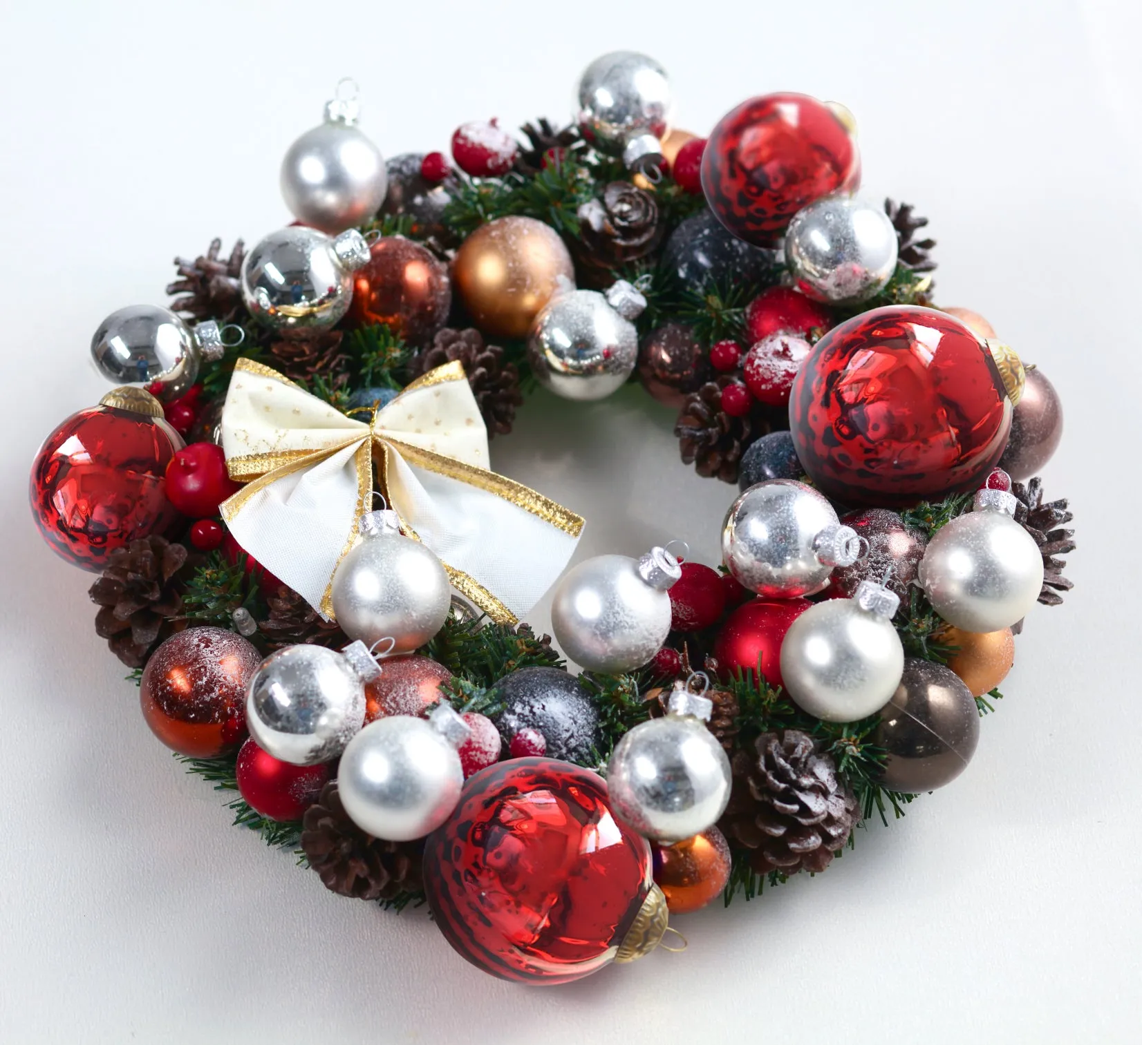 Set of 4 Red Mercury Glass Ornaments (3.15 Inch Antique Embossed Ball) - Perfect for Christmas Tree, Hanging Holiday Decoration, Gifts & Home Decor